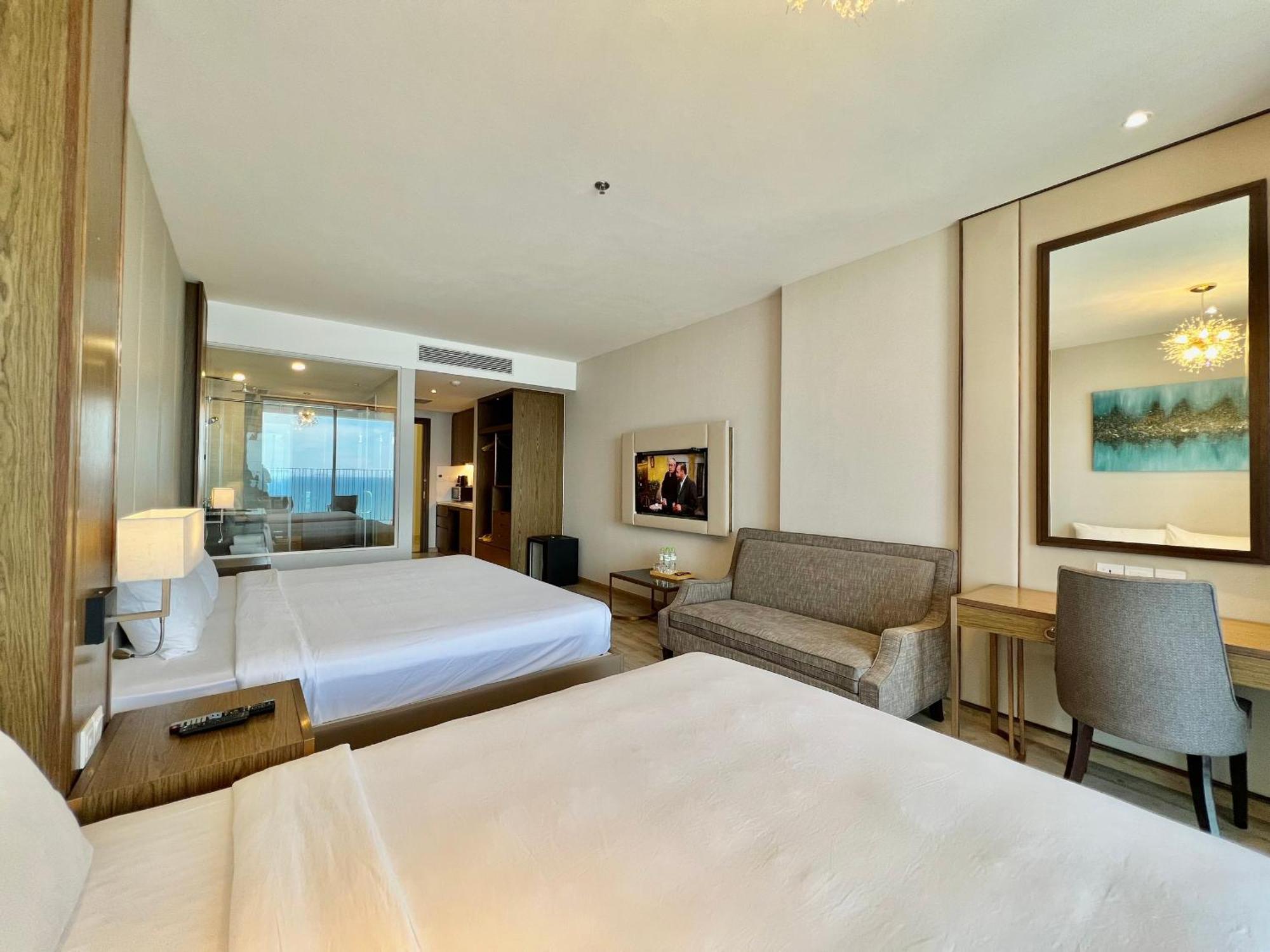 Panorama Sky Blue Nha Trang Aparthotel Esterno foto